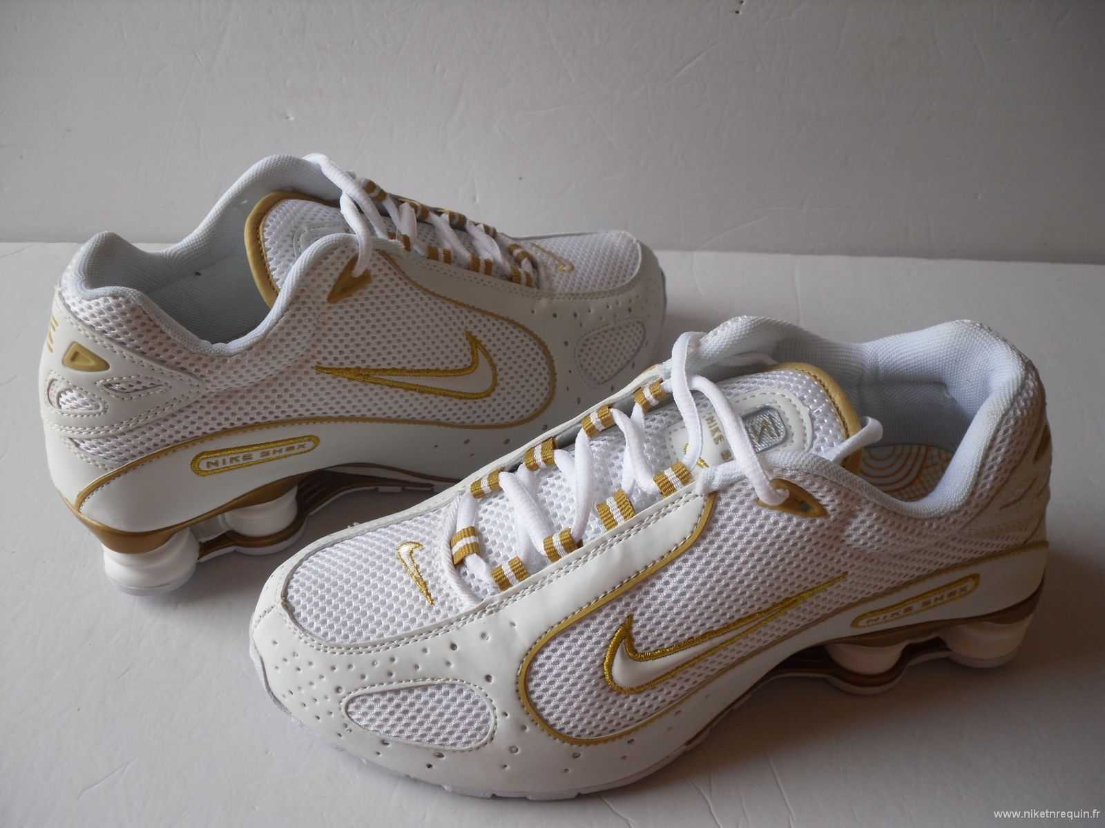 or et blanc Nike Shox R4 Demon (2).JPG
